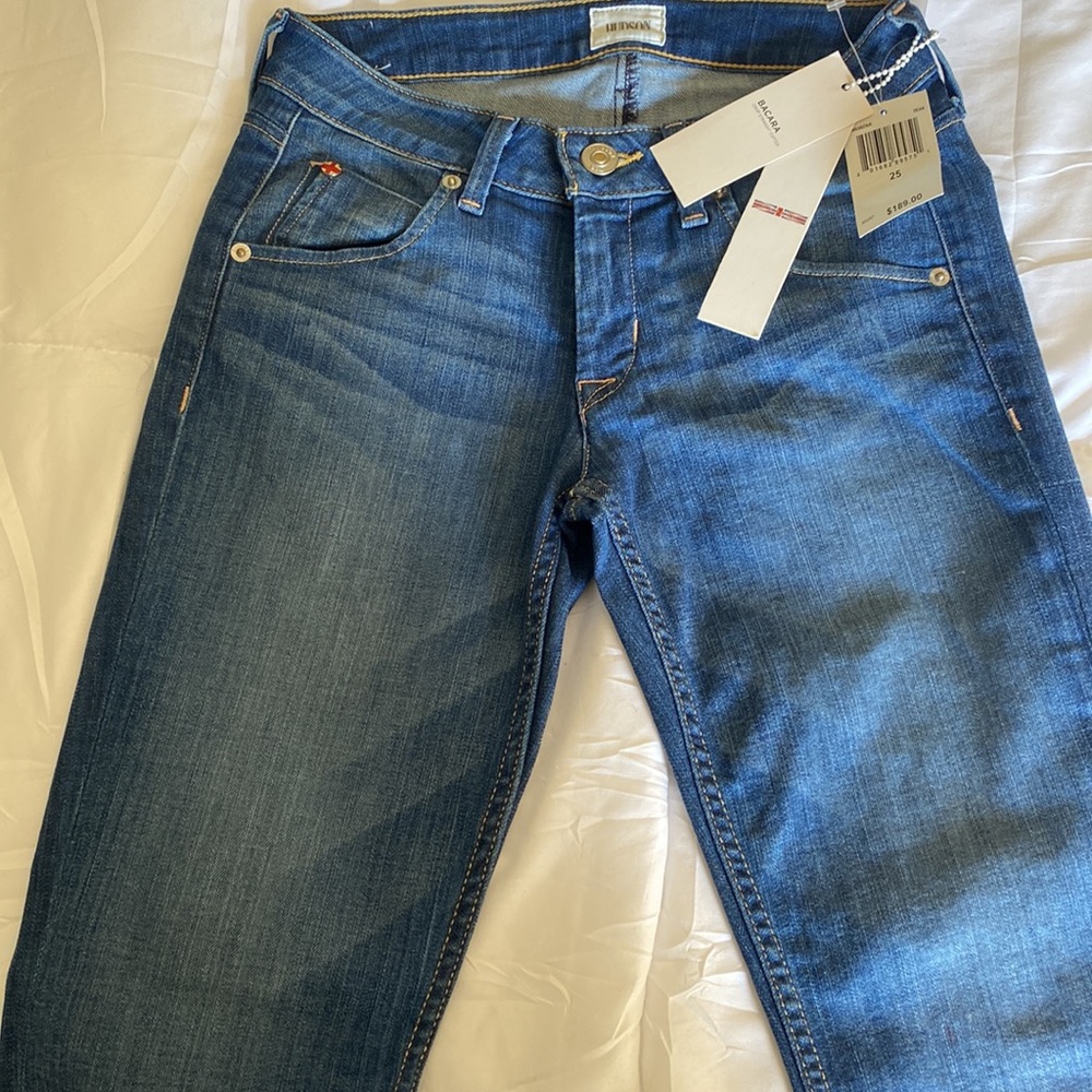 Woman’s Hudson Bacara Crop Straight Cuffed jeans 25 - Picture 6 of 9